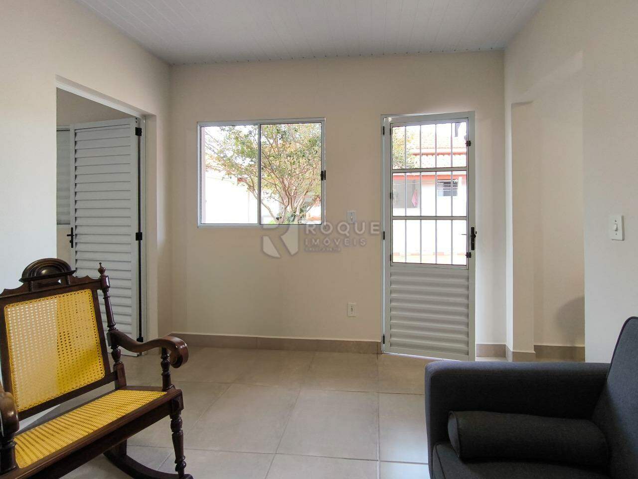 Casa Residencial à venda no bairro Vila São João: SALA DE ESTAR EDÍCULA