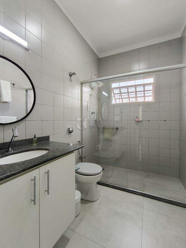 Casa Residencial à venda no bairro Vila São João: BANHEIRO SOCIAL