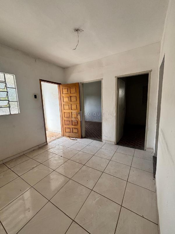 Casa Residencial à venda no bairro Jardim Nova Suiça: Sala