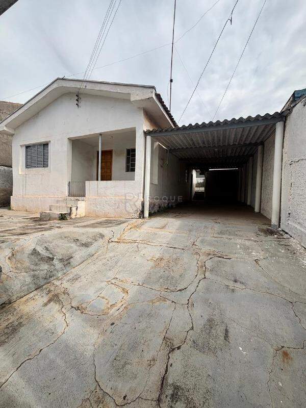 Casa Residencial à venda no bairro Jardim Nova Suiça: 