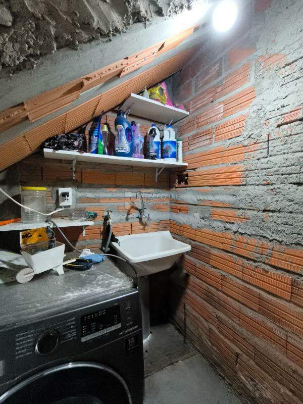 Casa Residencial à venda no bairro Jardim Manacá: LAVANDERIA
