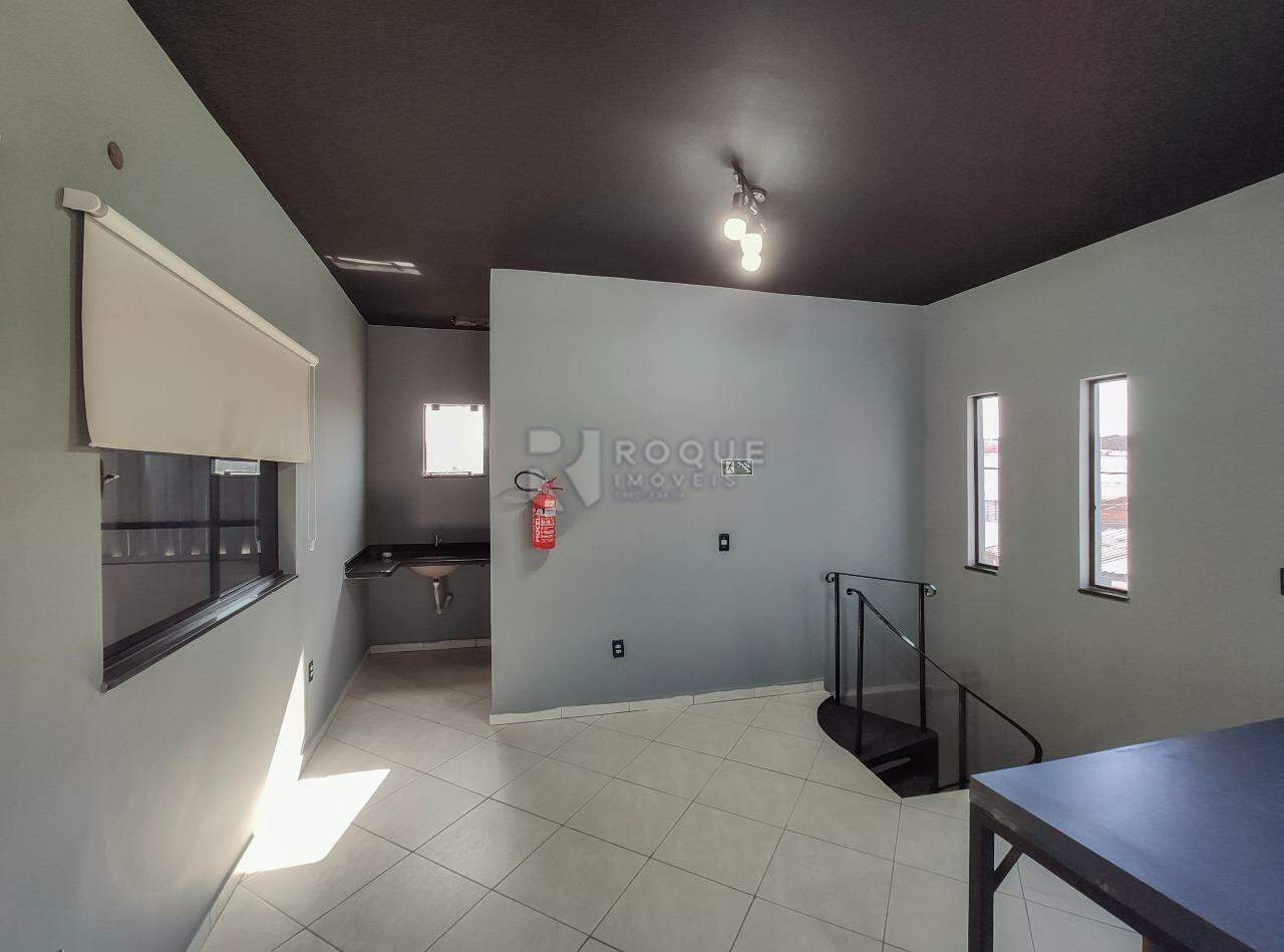 Barracão/Galpão para aluguel no bairro Jardim Glória: Sala 2 segundo andar 