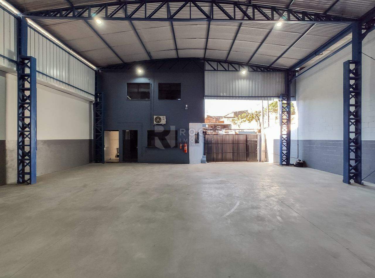 Barracão/Galpão para aluguel no bairro Jardim Glória: Galpão