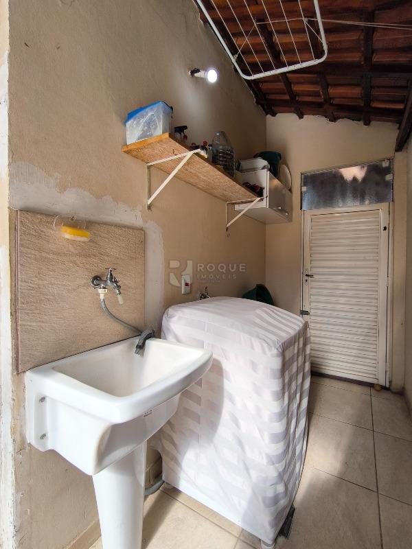 Casa em condomínio à venda no bairro Jardim Campo Belo: LAVANDERIA