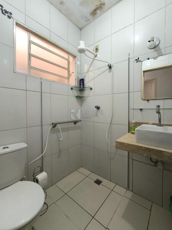 Casa em condomínio à venda no bairro Jardim Campo Belo: BANHEIRO SOCIAL