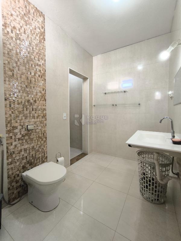 Casa em condomínio à venda no bairro Jardim Campo Belo: WC SUÍTE