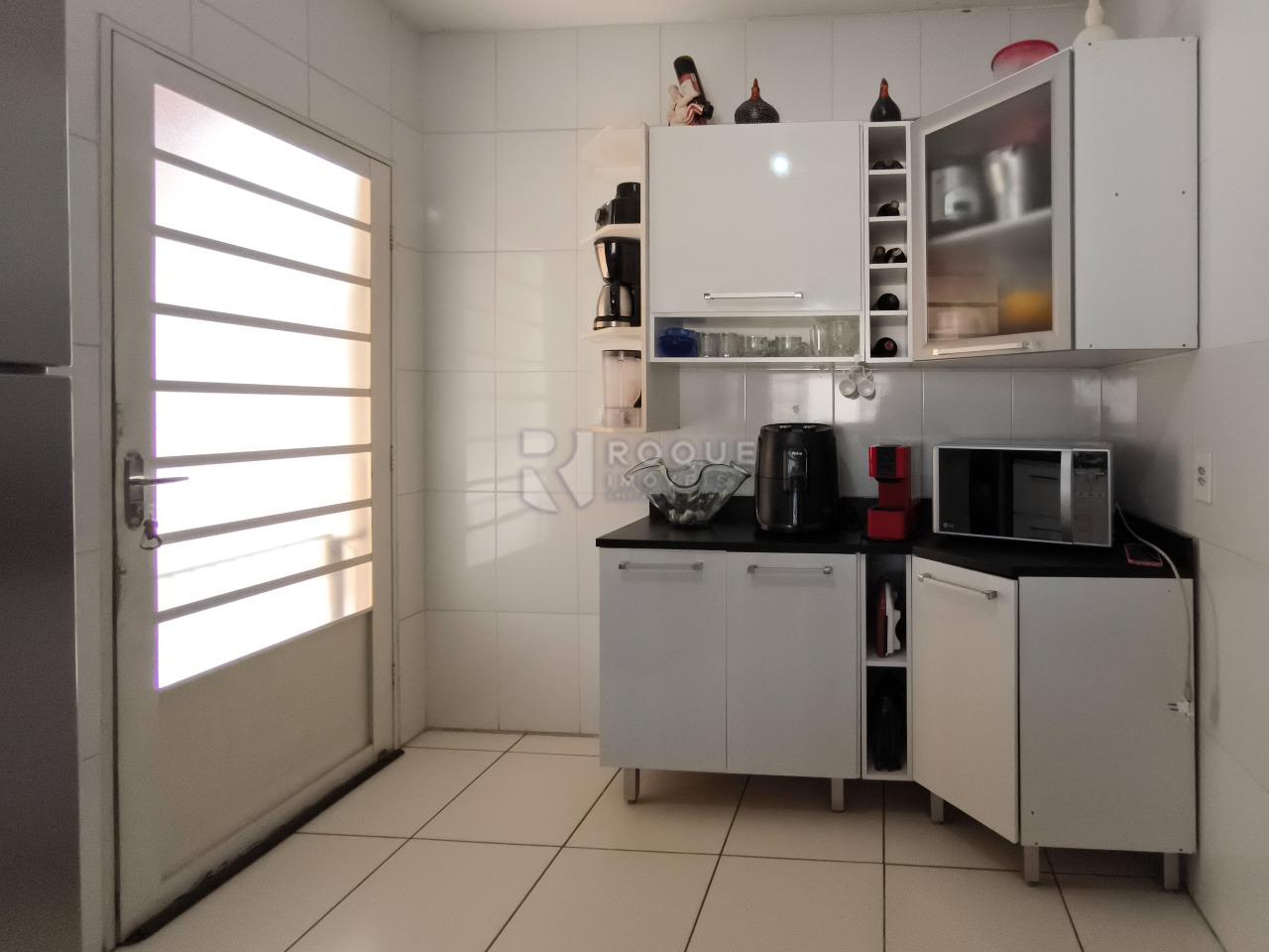 Casa em condomínio à venda no bairro Jardim Campo Belo: COZINHA