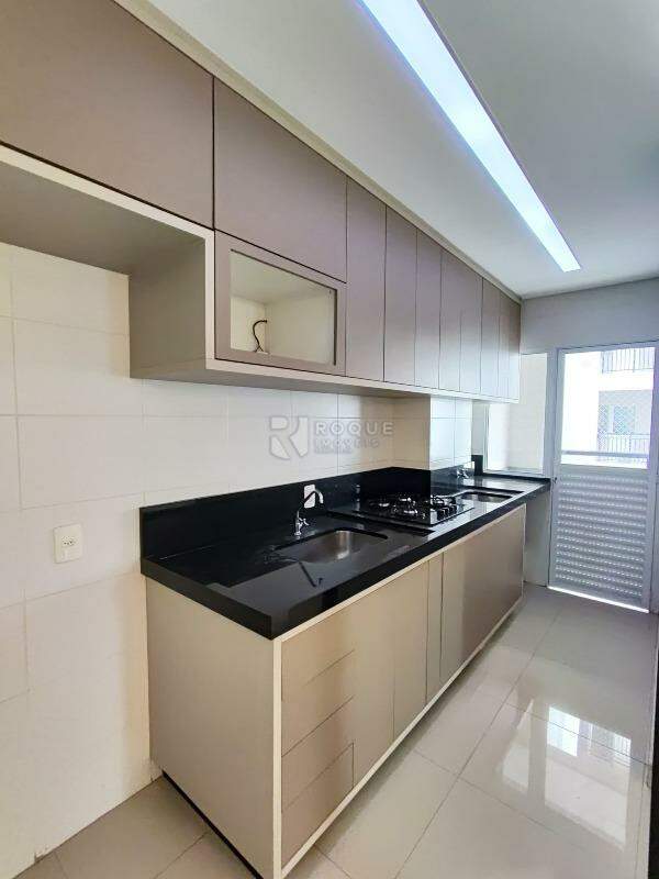 Apartamento para aluguel no bairro Chácaras Antonieta: Cozinha