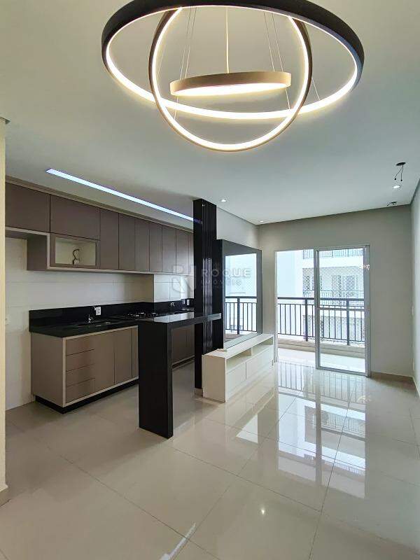 Apartamento para aluguel no bairro Chácaras Antonieta: Sala/Cozinha