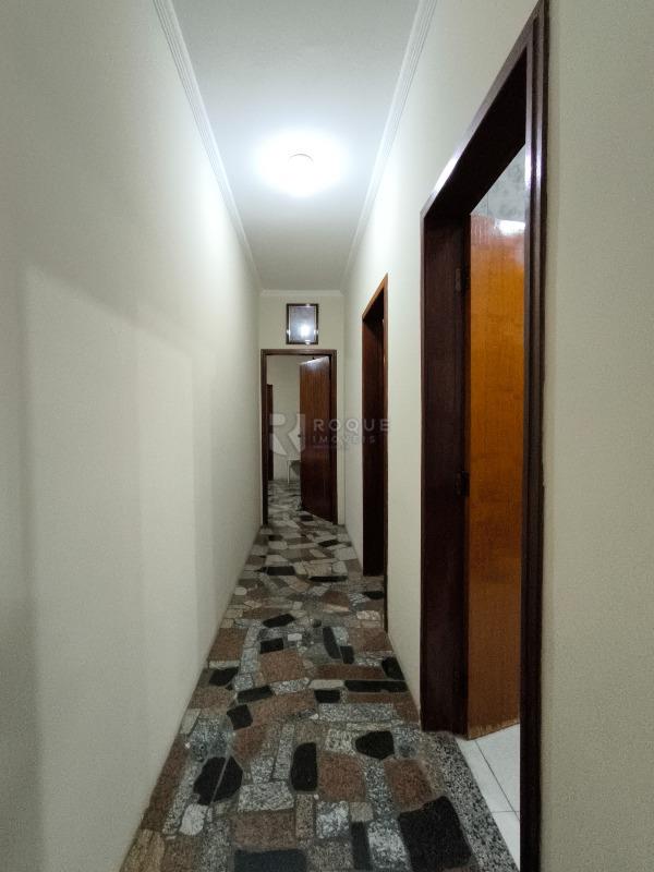Casa Residencial à venda no bairro Jardim Barão de Limeira: CORREDOR INTERNO