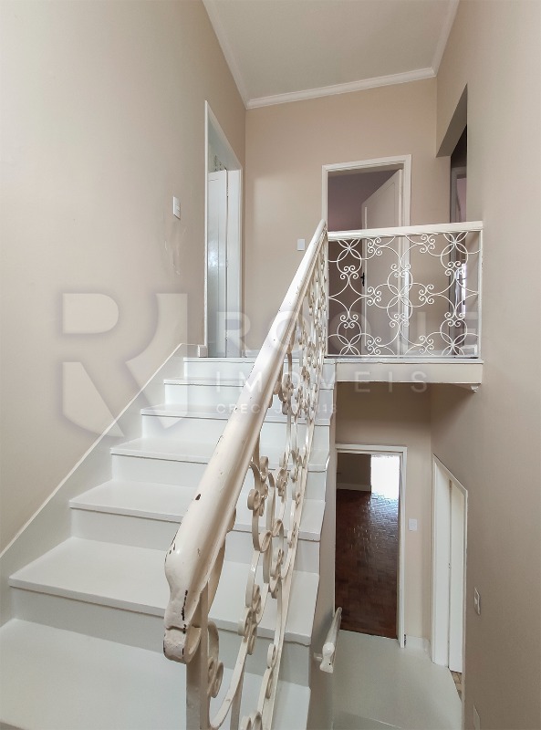 Casa Comercial à venda no bairro Centro: Acesso segundo andar 