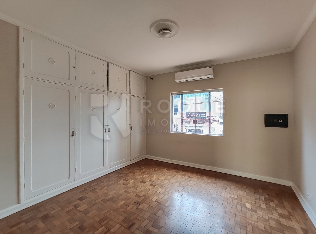 Casa Comercial à venda no bairro Centro: Dormitório 1 segundo andar