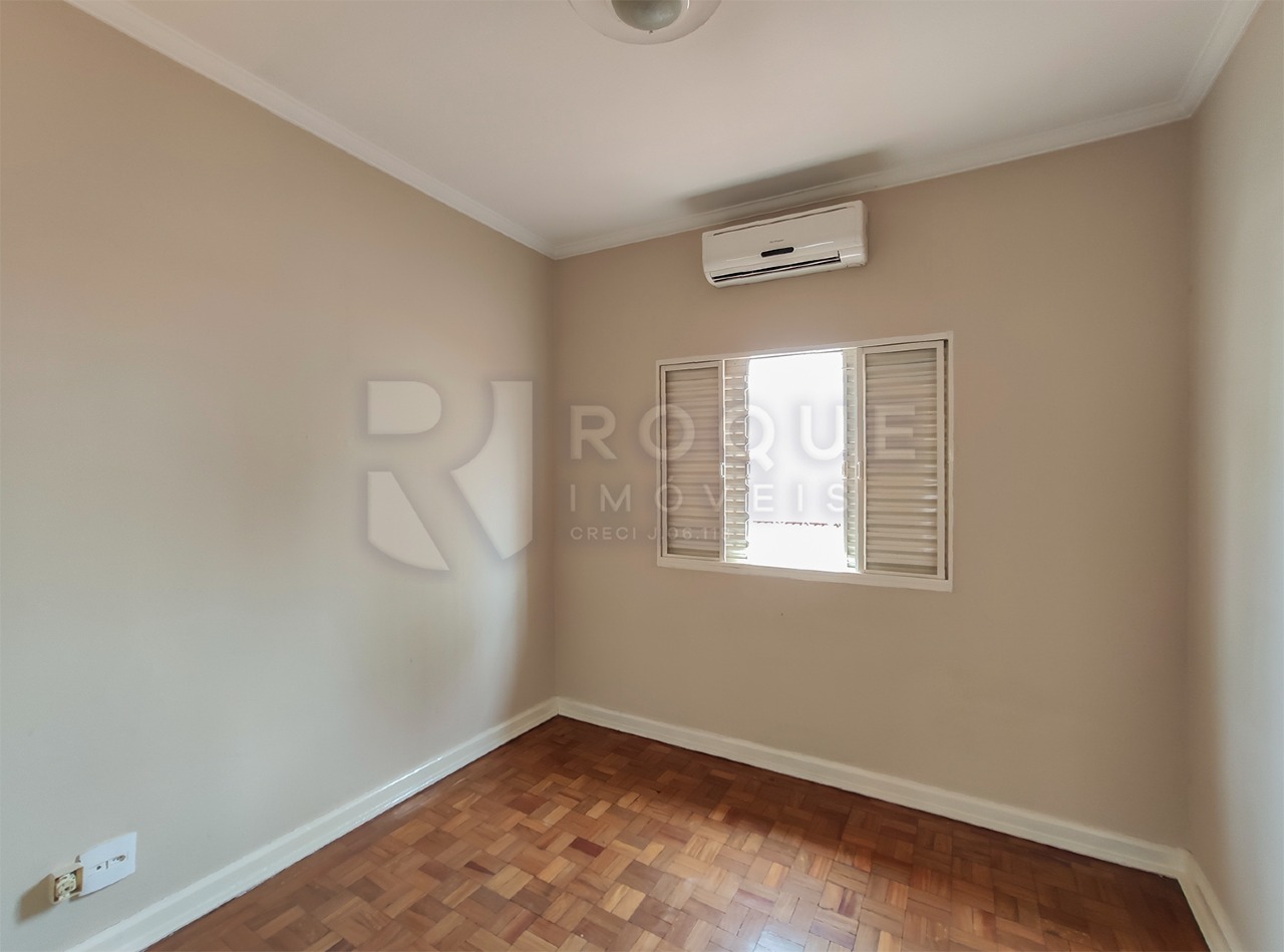 Casa Comercial à venda no bairro Centro: Dormitório 3 segundo andar