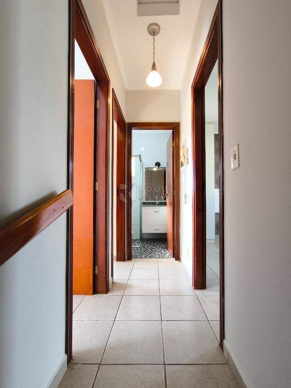 Casa em condomínio à venda no bairro Jardim Nossa Senhora de Fátima: CORREDOR INTERNO