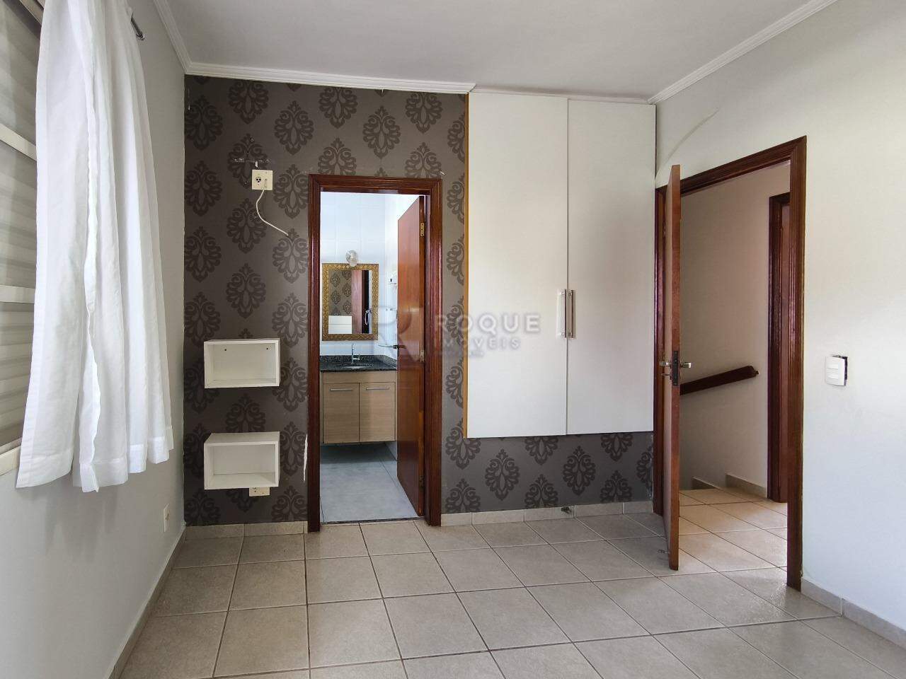 Casa em condomínio à venda no bairro Jardim Nossa Senhora de Fátima: SUÍTE