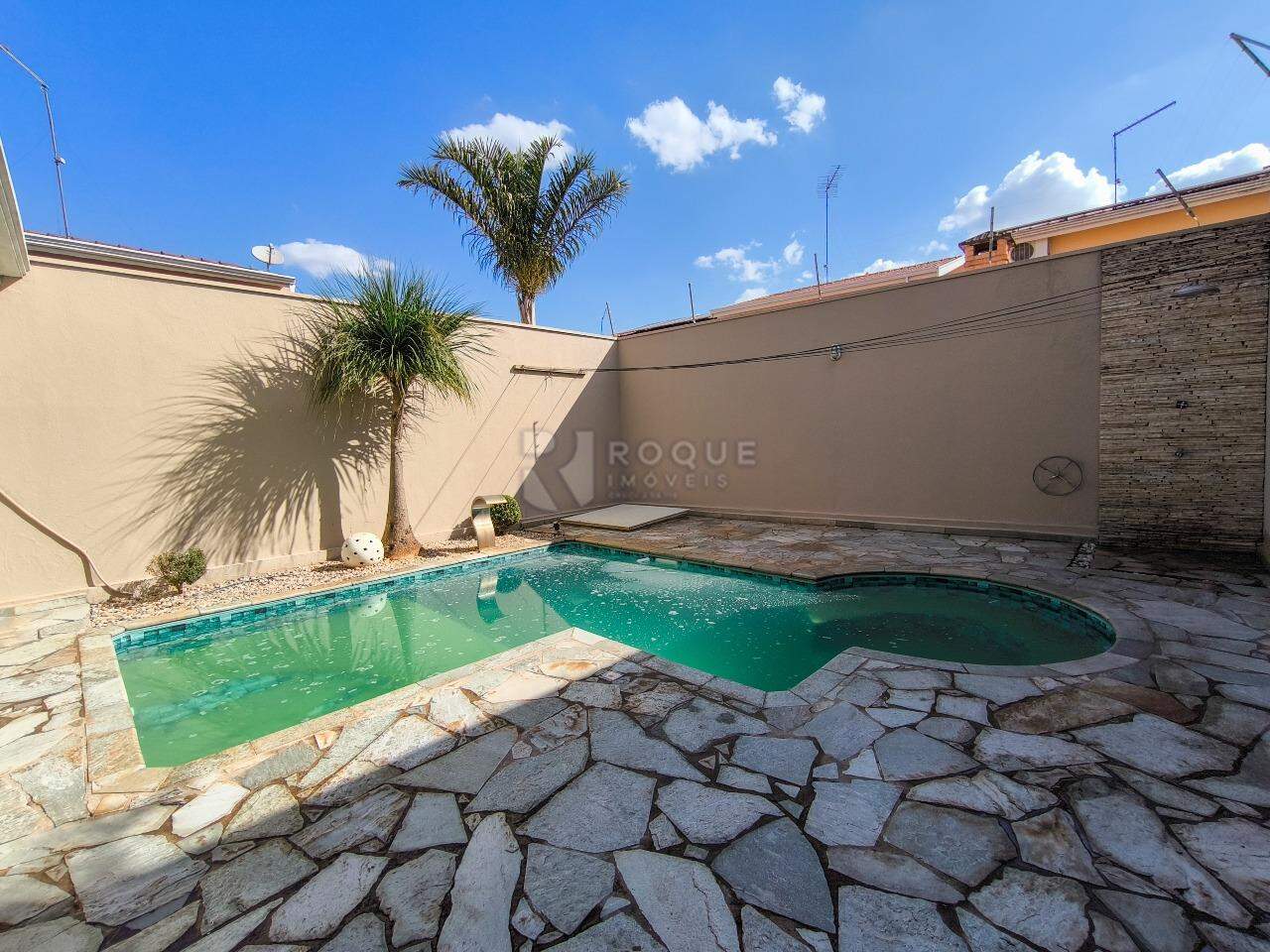 Casa em condomínio à venda no bairro Jardim Nossa Senhora de Fátima: PISCINA
