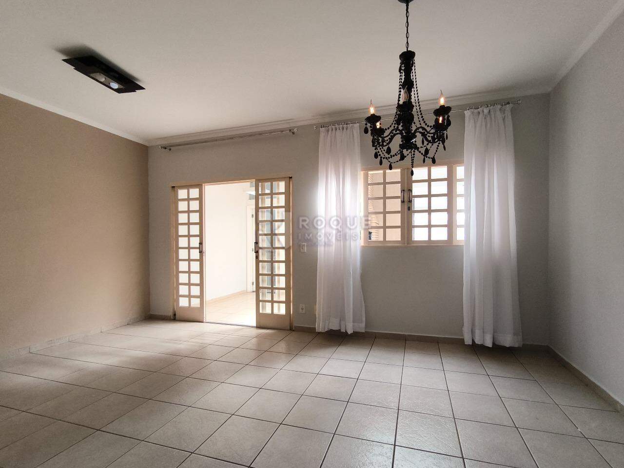 Casa em condomínio à venda no bairro Jardim Nossa Senhora de Fátima: SALA DE ESTAR