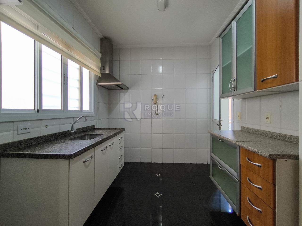 Casa em condomínio à venda no bairro Jardim Nossa Senhora de Fátima: COZINHA