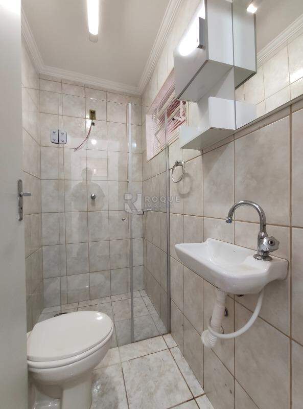 Casa Residencial para aluguel no bairro Boa Vista: WC social