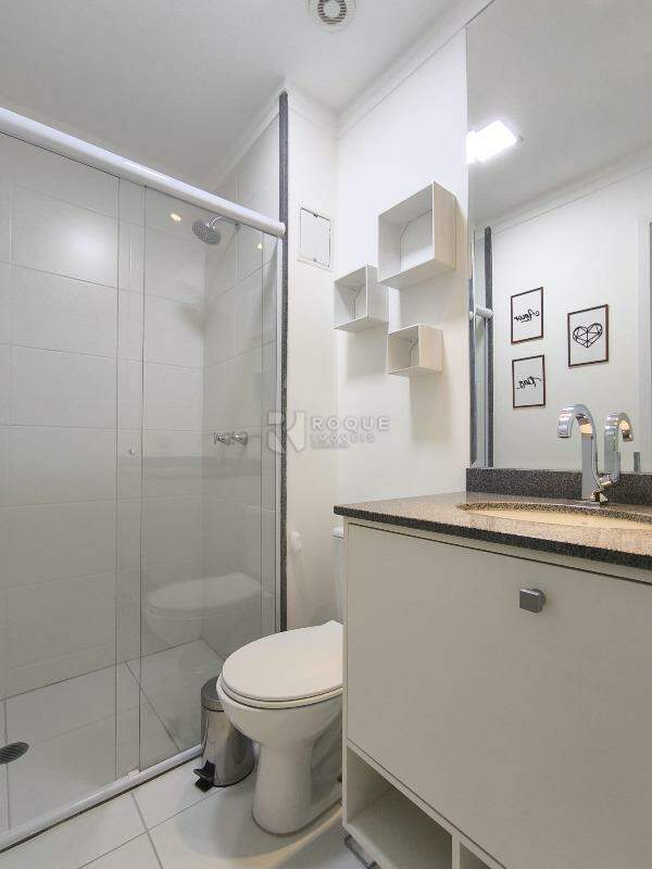 Apartamento à venda no bairro Vila Santa Rosália: BANHEIRO SOCIAL