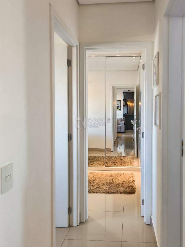 Apartamento à venda no bairro Vila Santa Rosália: CORREDOR INTERNO