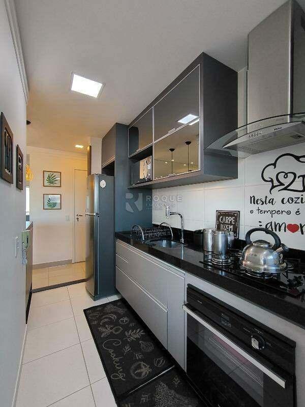 Apartamento à venda no bairro Vila Santa Rosália: COZINHA
