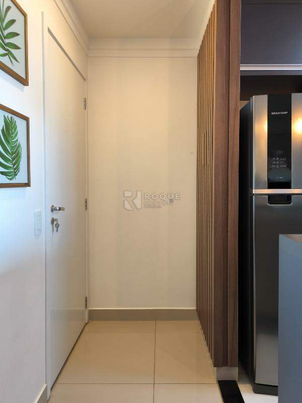 Apartamento à venda no bairro Vila Santa Rosália: HALL DE ENTRADA