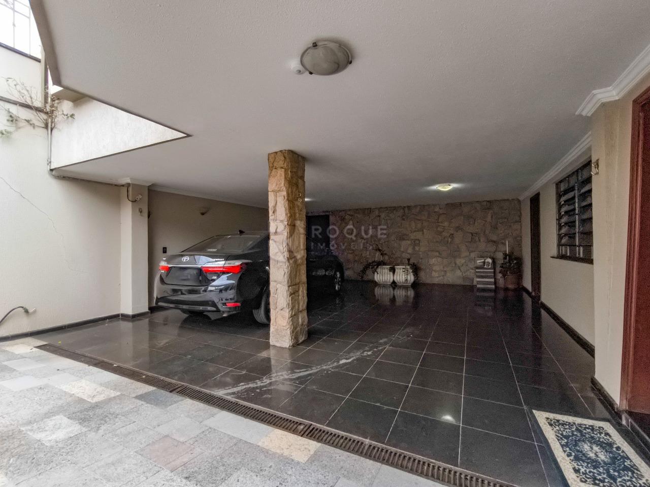 Casa Residencial à venda no bairro Cidade Jardim: Garagem