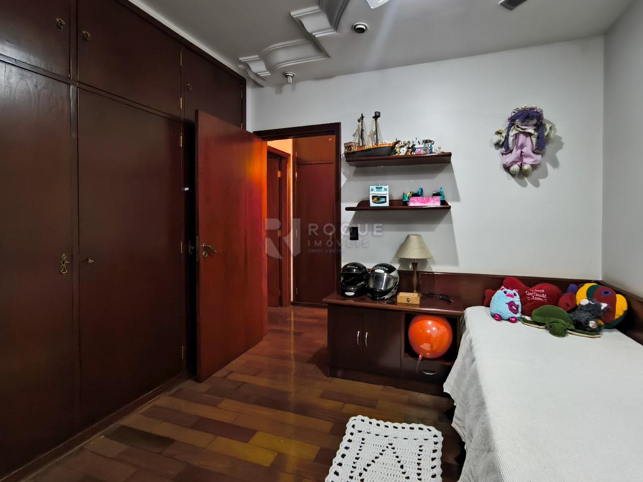 Casa Residencial à venda no bairro Cidade Jardim: Dormitório 1