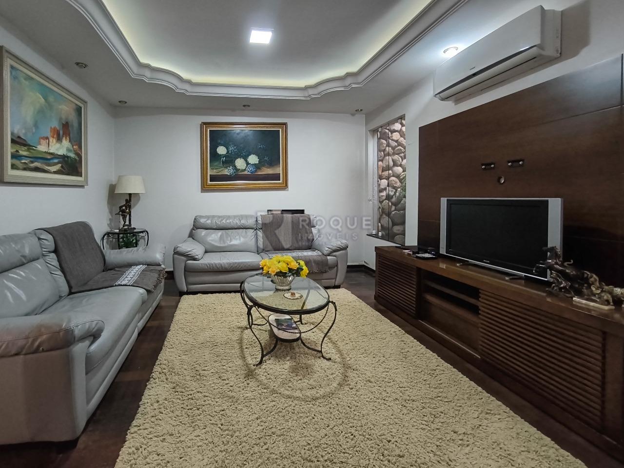 Casa Residencial à venda no bairro Cidade Jardim: Sala de TV