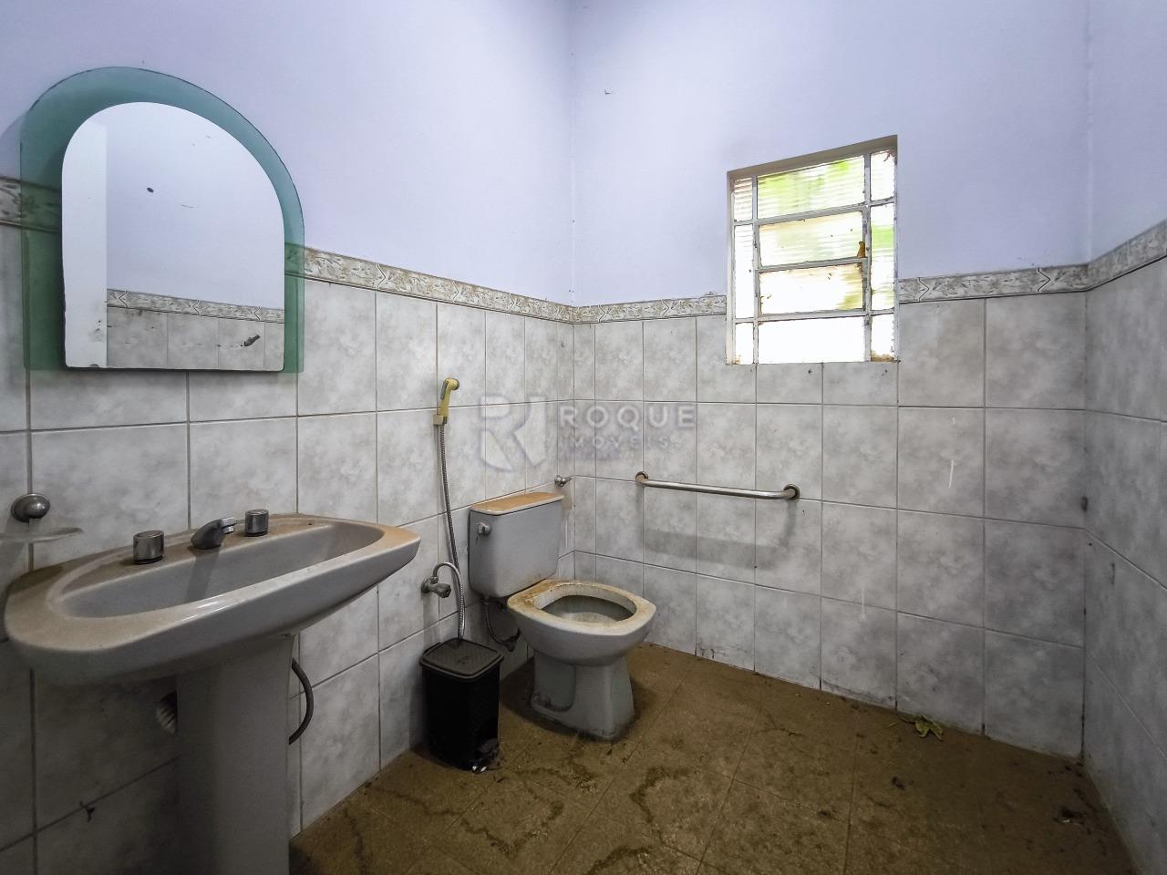 Barracão/Galpão à venda no bairro Centro: BANHEIRO SOCIAL COZINHA