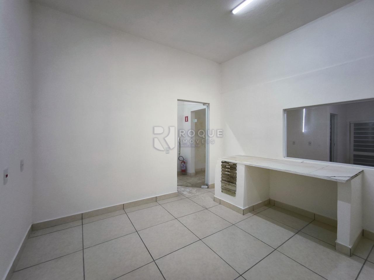 Barracão/Galpão à venda no bairro Centro: SALA 1