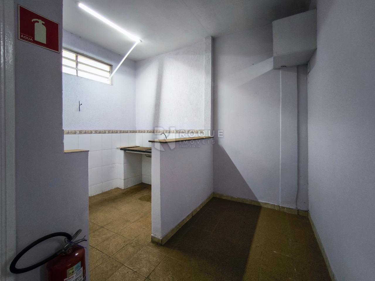 Barracão/Galpão à venda no bairro Centro: COZINHA