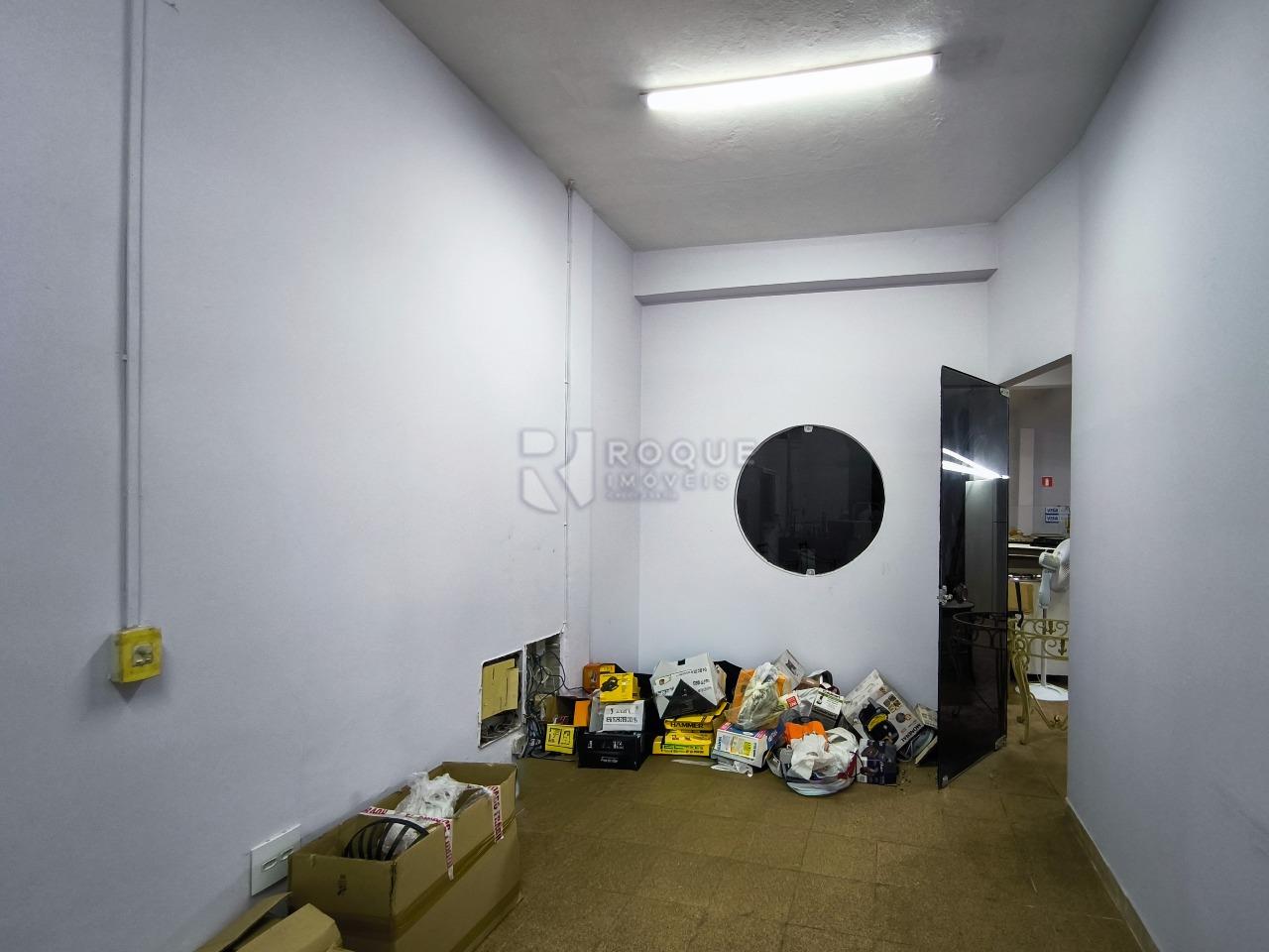 Barracão/Galpão à venda no bairro Centro: SALA 3