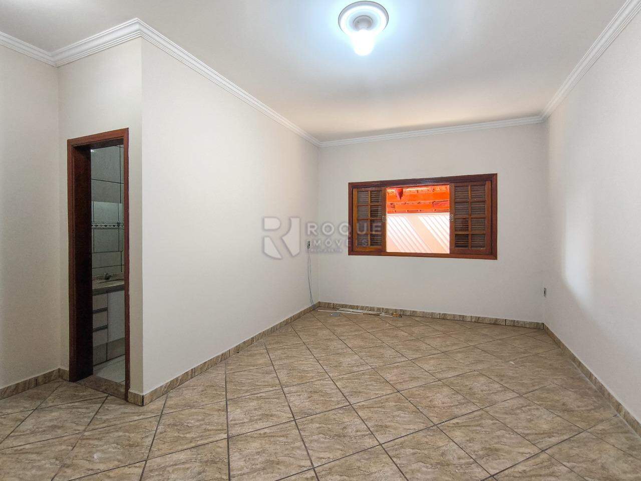 Casa Residencial à venda no bairro Vila São Luiz: SUÍTE