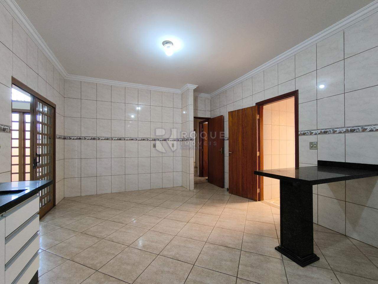Casa Residencial à venda no bairro Vila São Luiz: COZINHA