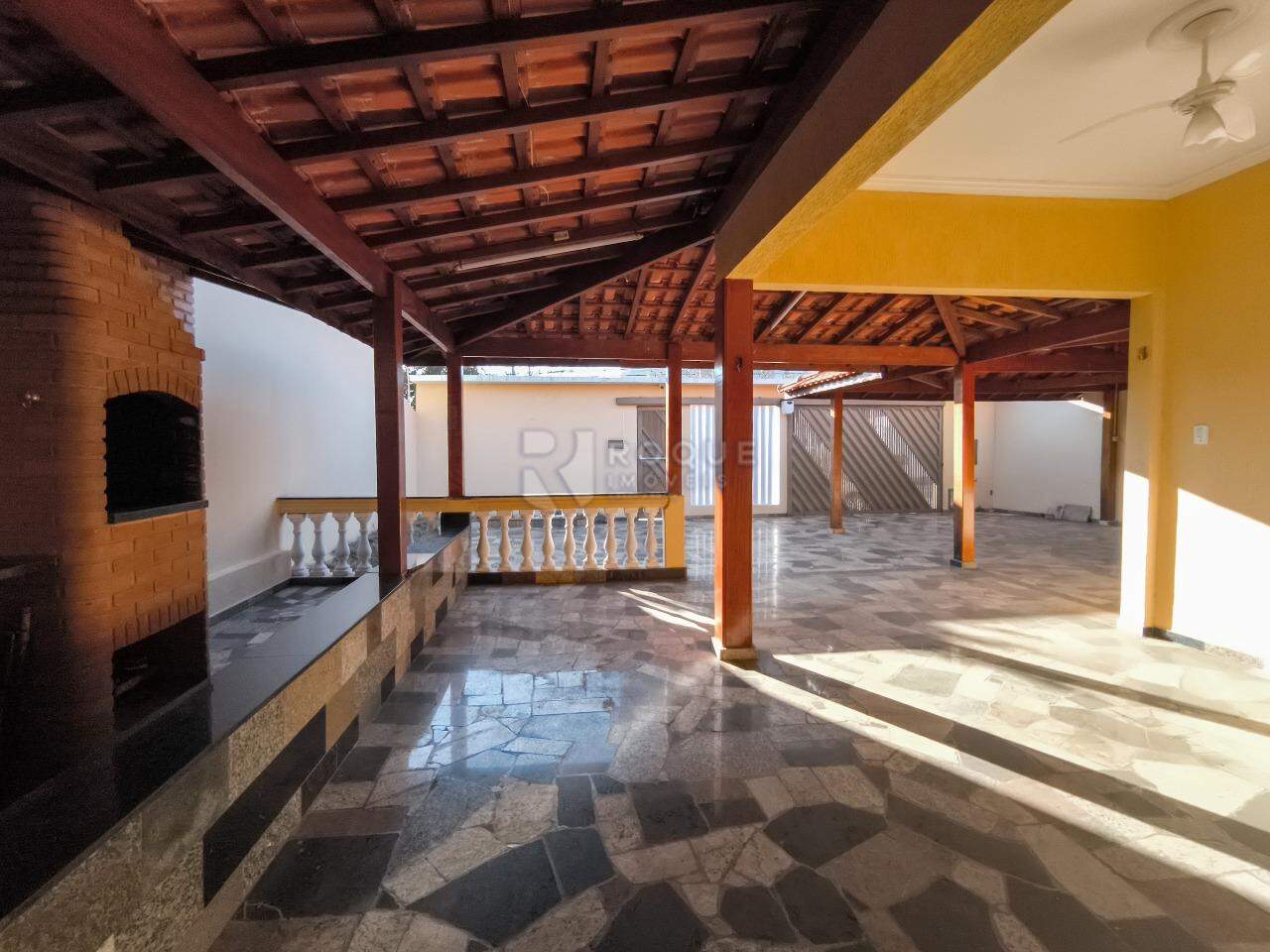 Casa Residencial à venda no bairro Vila São Luiz: 