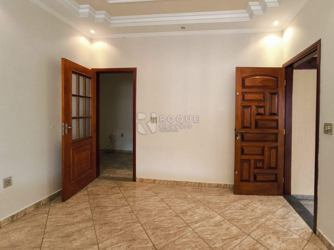 Casa Residencial à venda no bairro Vila São Luiz: SALA DE ESTAR