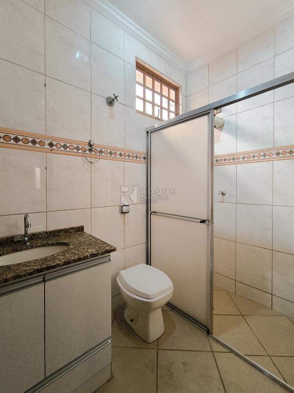 Casa Residencial à venda no bairro Vila São Luiz: BANHEIRO SOCIAL