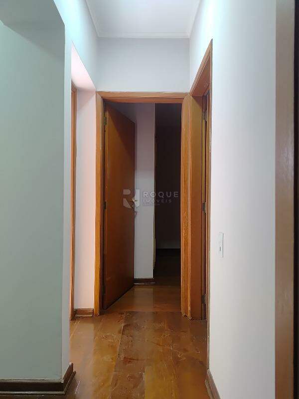 Apartamento para aluguel no bairro Centro: Hall