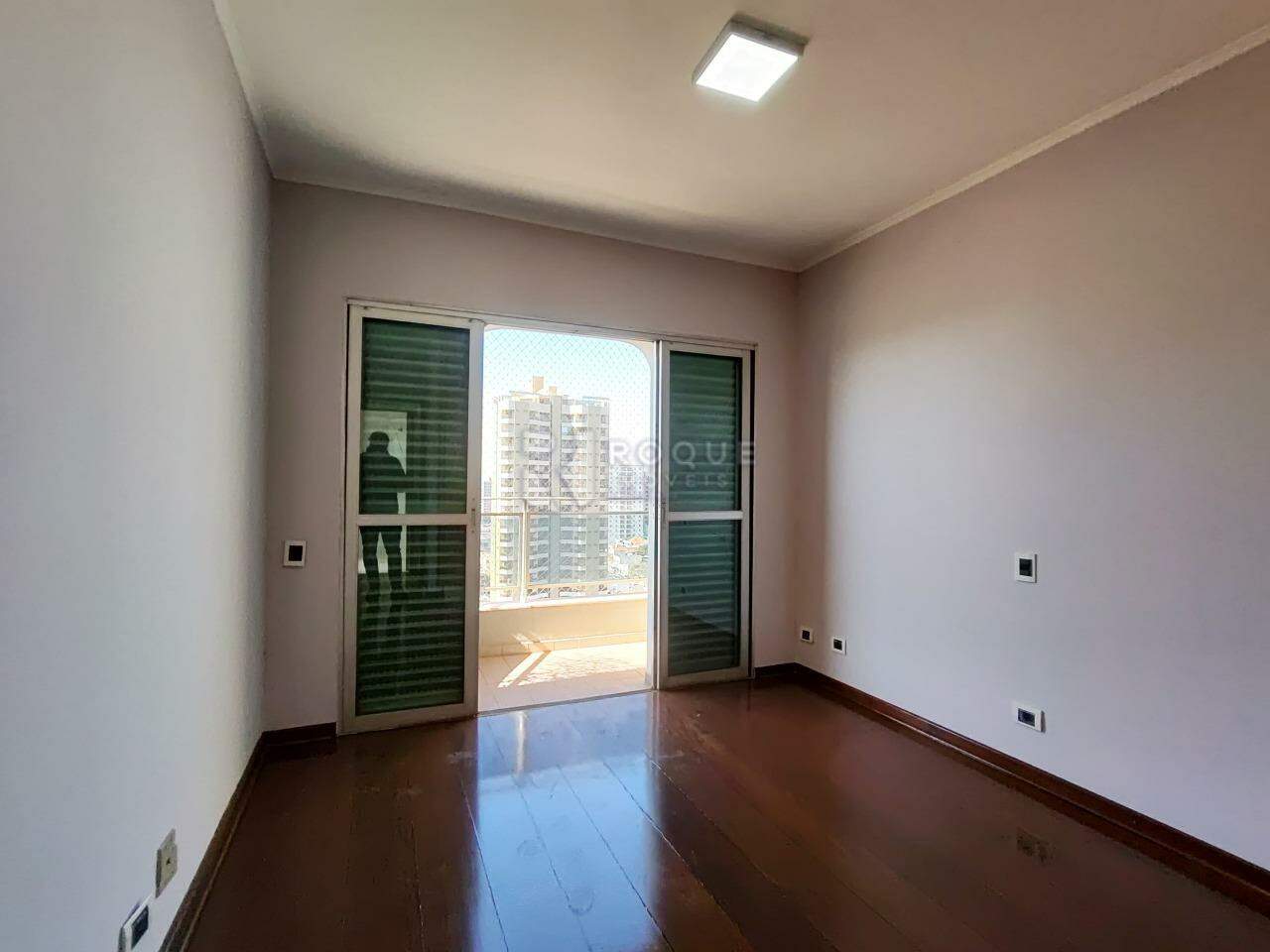 Apartamento para aluguel no bairro Centro: Dormitório 03 suíte 