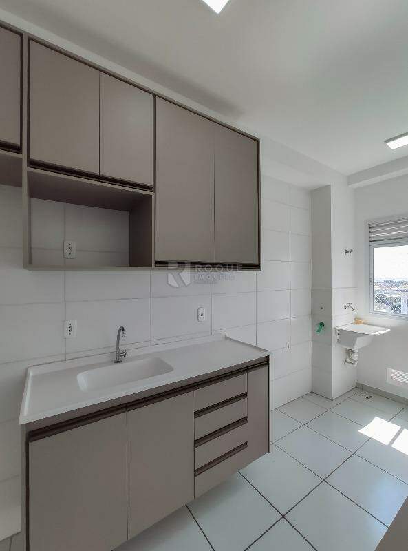 Apartamento à venda no bairro Jardim do Lago: Cozinha 