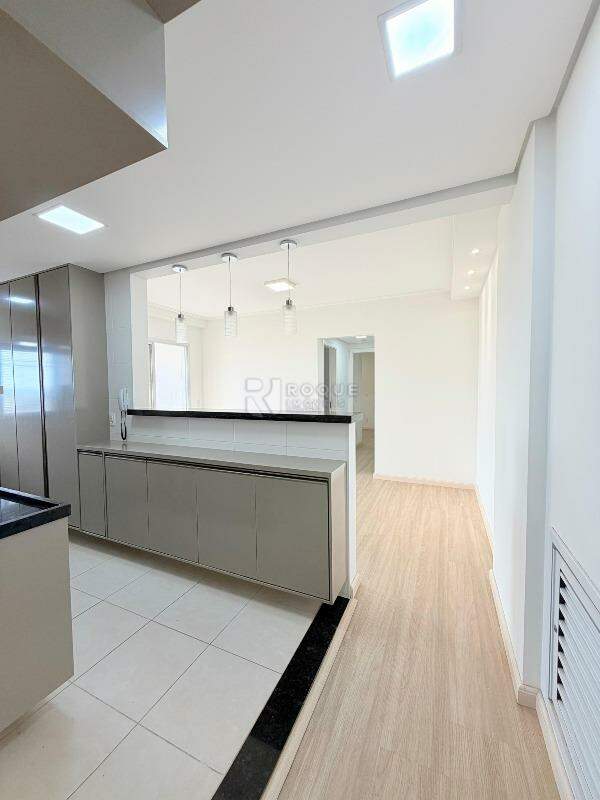 Apartamento para aluguel no bairro Jardim Santo André: Sala