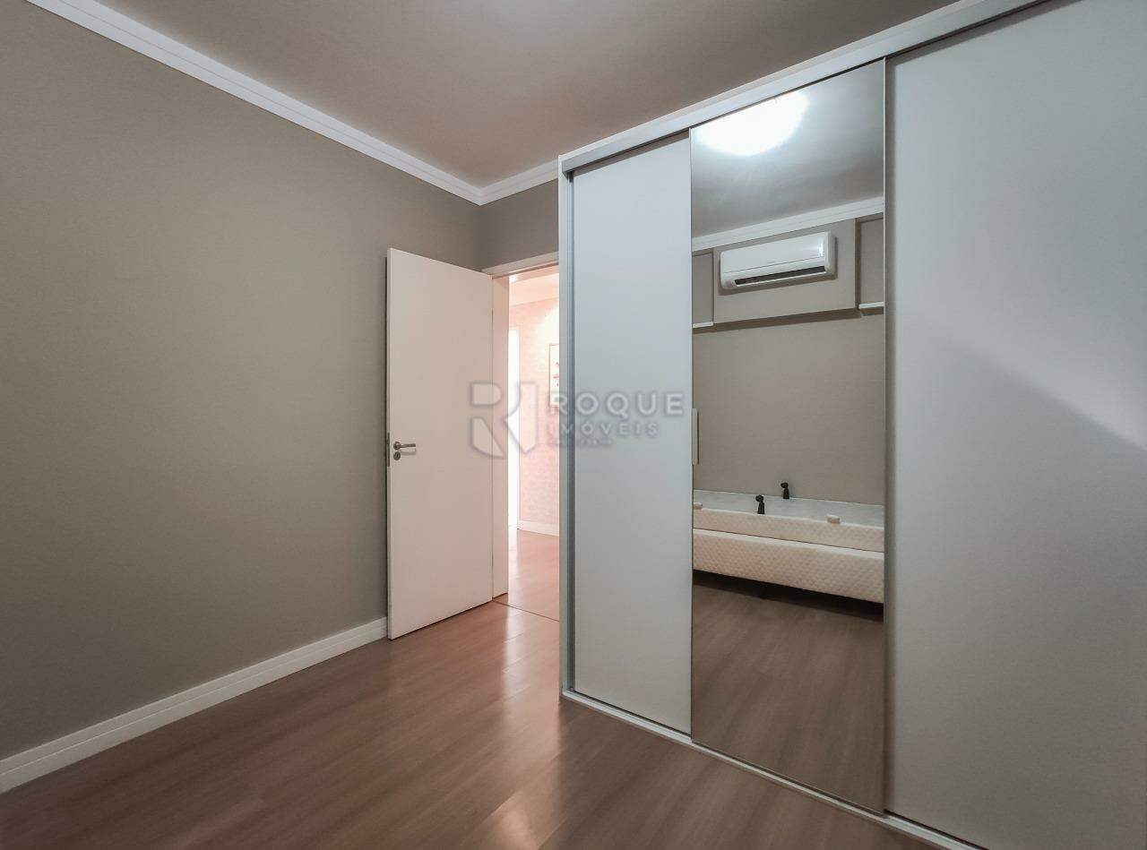 Apartamento à venda no bairro Jardim Santo André: Dormitório 3