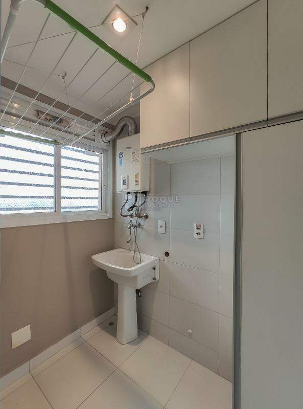Apartamento à venda no bairro Jardim Santo André: Área de serviço 
