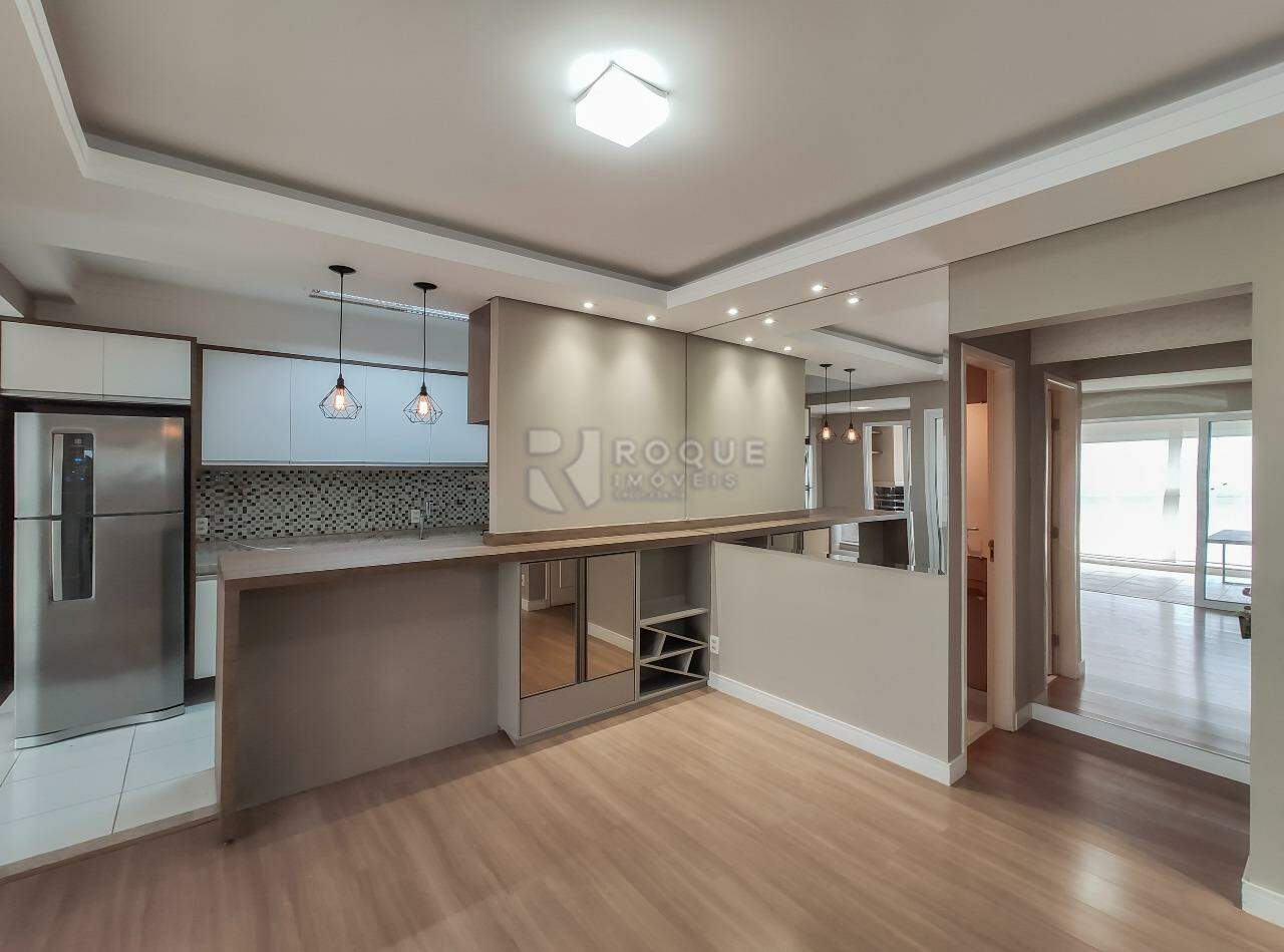Apartamento à venda no bairro Jardim Santo André: Sala / cozinha