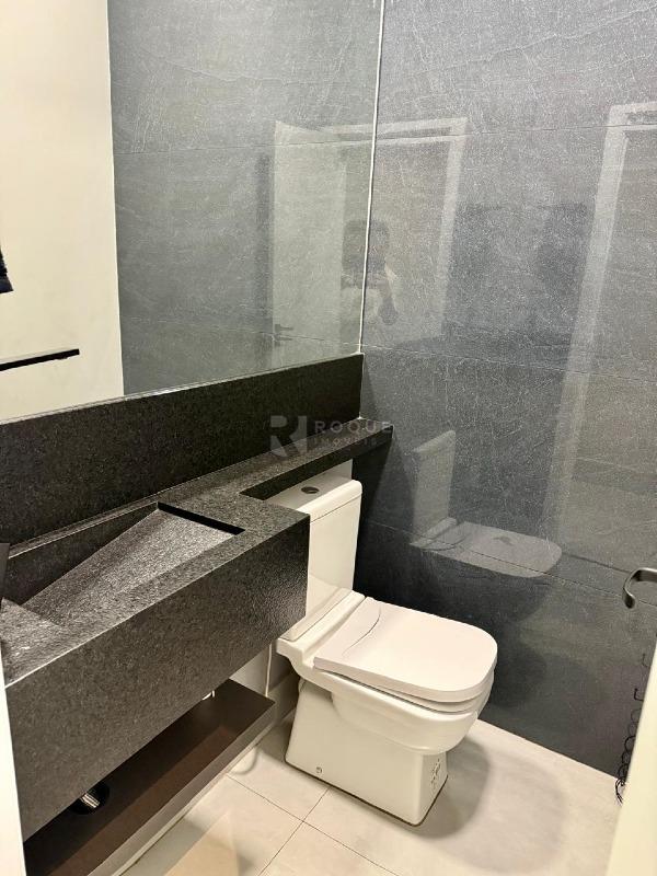 Casa em condomínio à venda no bairro Residencial Florisa: LAVABO