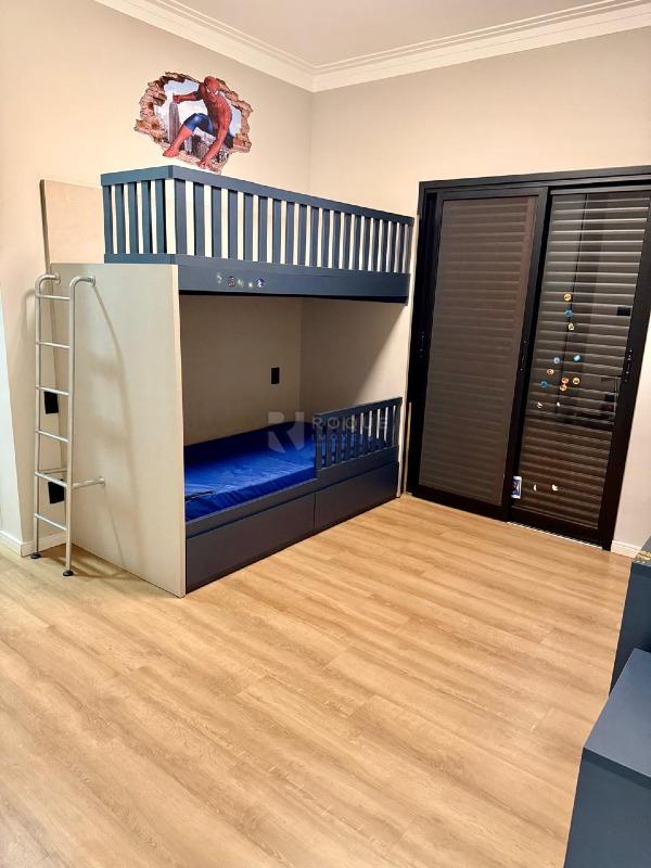 Casa em condomínio à venda no bairro Residencial Florisa: SUITE 3