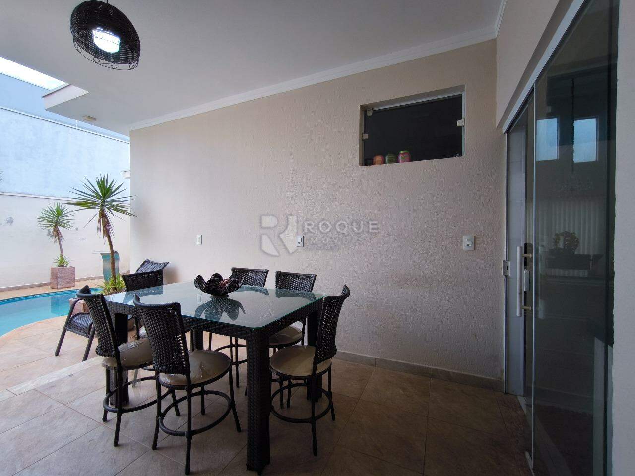 Casa em condomínio à venda no bairro Vale das Oliveiras: ÁREA GOURMET