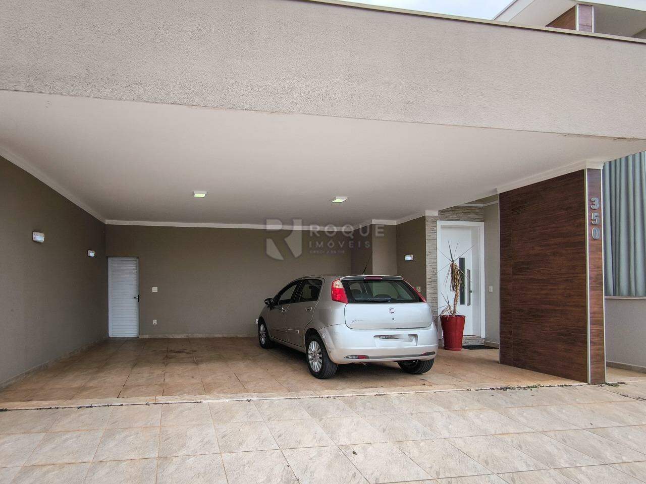 Casa em condomínio à venda no bairro Vale das Oliveiras: GARAGEM